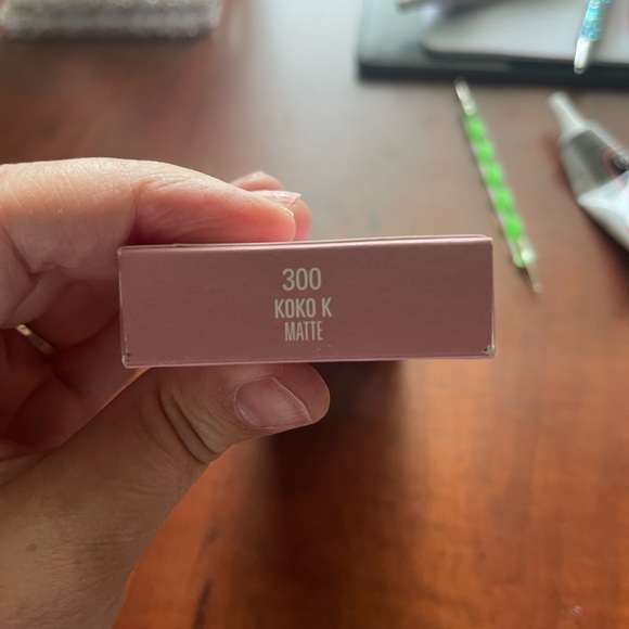 Kodiak. Julie matte lip set - Picture 2 of 2